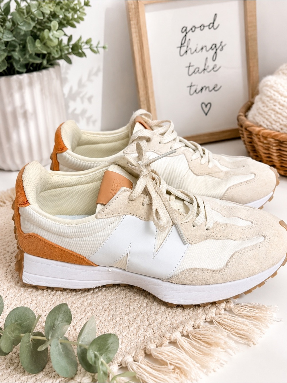 New Balance 327 sneakers SeaSalt & Rust Oxide